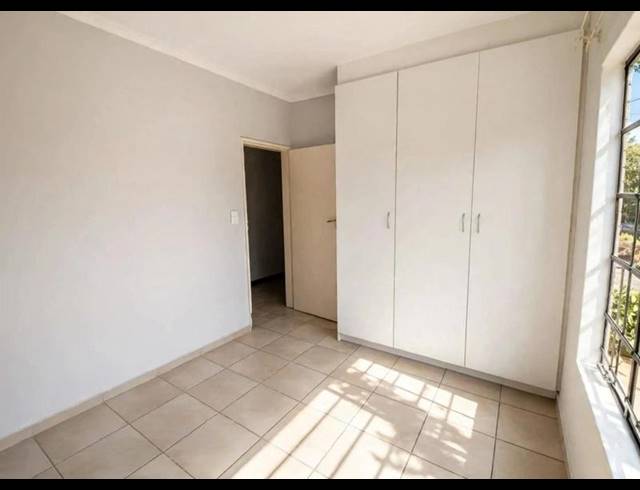 2 BEDROOM TOWNHOUSE FOR SALE IN MEYERTON CENTRAL